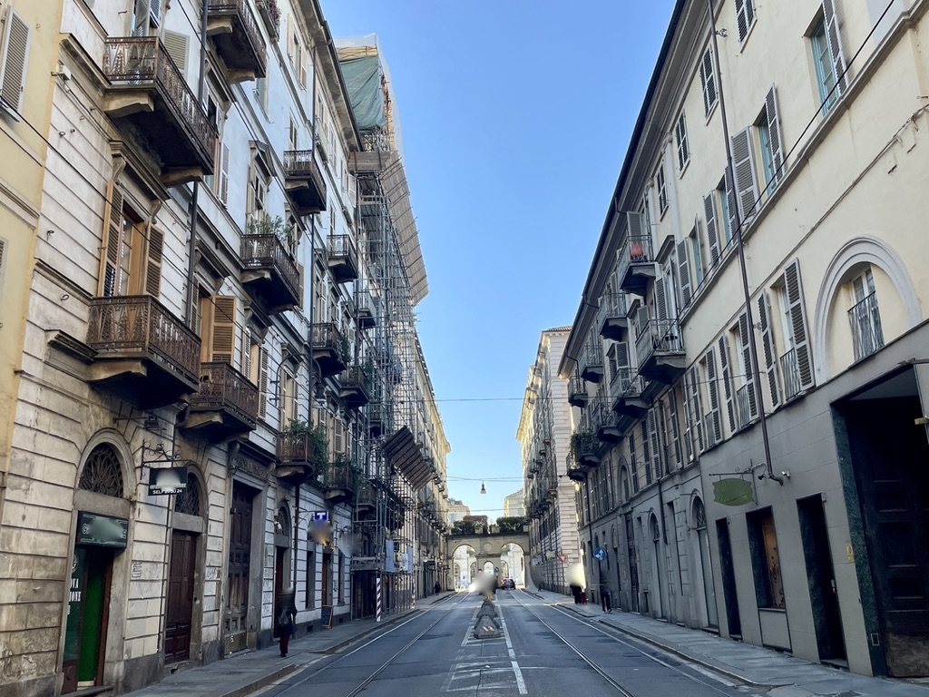 A3E05C35-ABA3-4151-A22D-4E83F40D369A_1_105_c