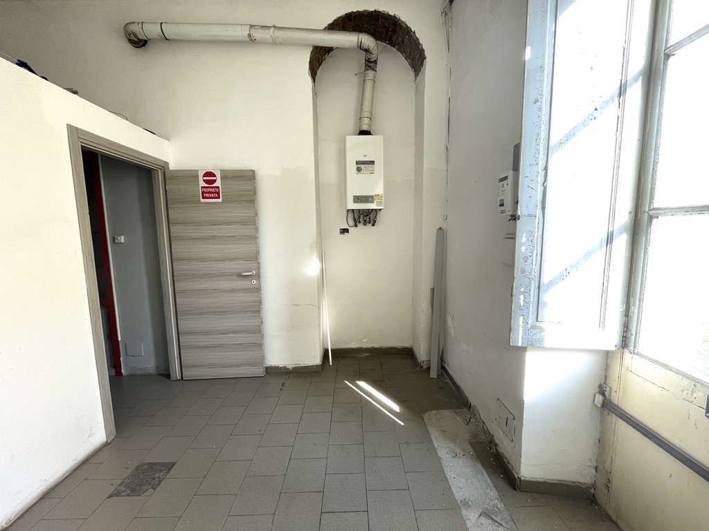 CB7D7BF5-B394-41BE-B453-178A4546DC2E_1_105_c