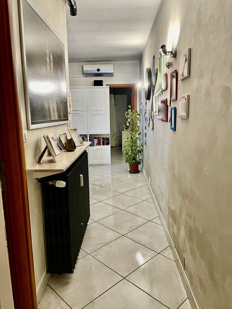 08330CF7-F327-4B7F-853D-85B1256F00E8_1_105_c