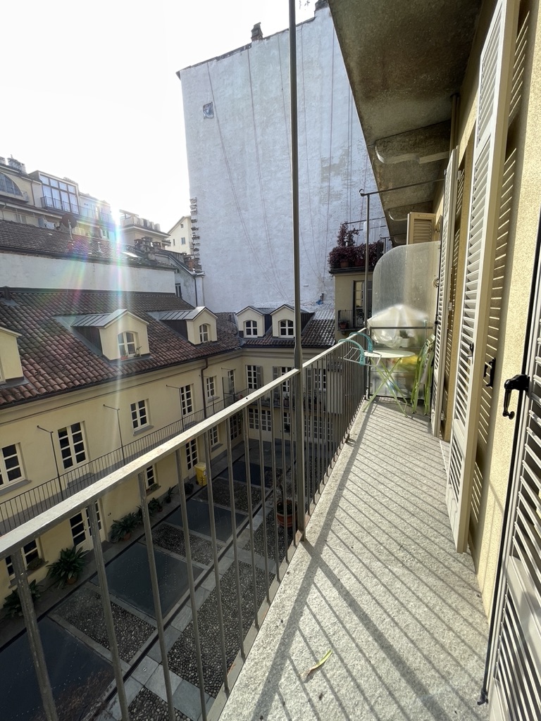 200CFF00-53D1-43D6-9347-E7FA81BA1B35_1_105_c