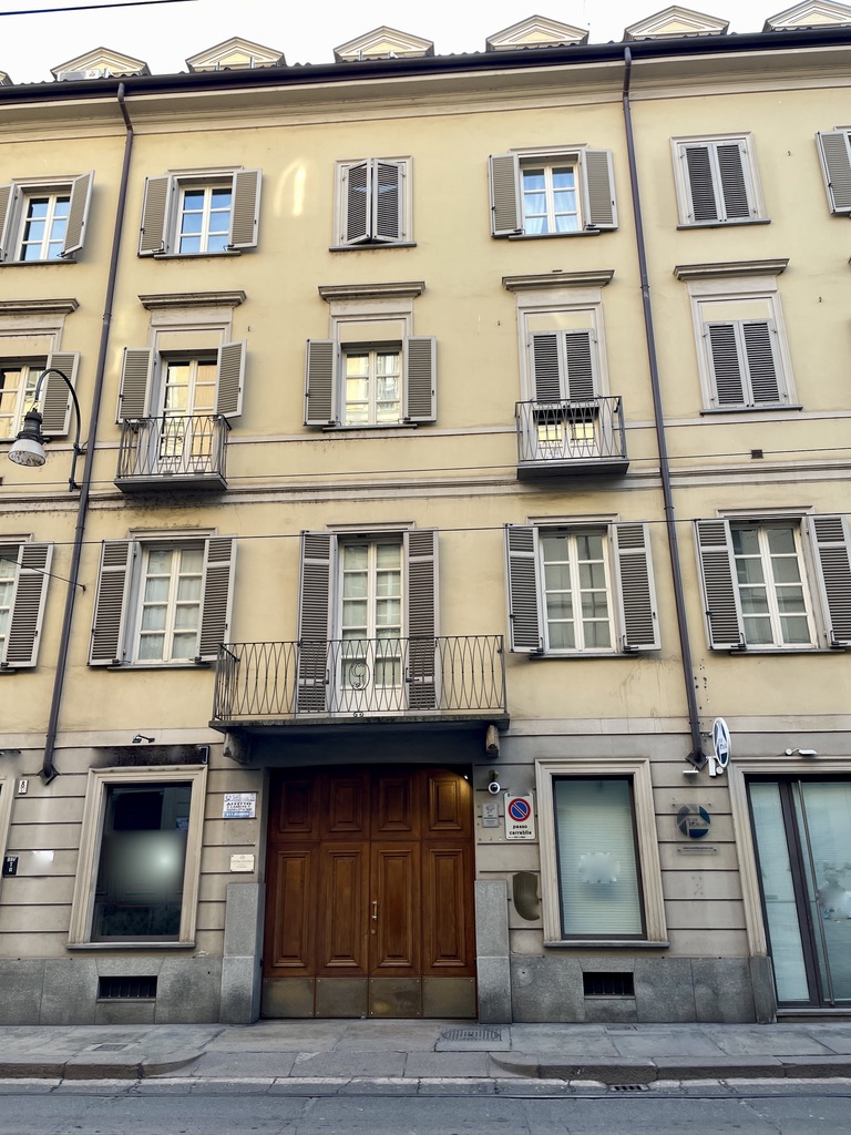 7EF9E995-9C98-43BD-AF70-38D7FD6313A8_1_105_c