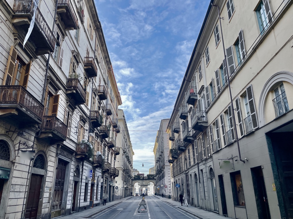 92070619-2707-4D98-A04A-4BDAD881CFD3_1_105_c