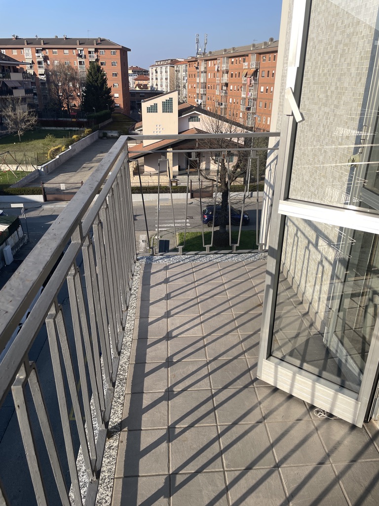 000DFBA5-7D9D-4FF5-9088-E5184E1801D6_1_105_c