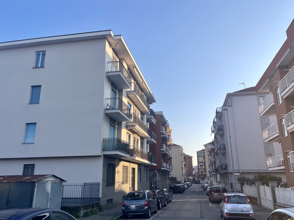 D33C6321-8EC8-40EF-A990-57BE6CC42B04_1_105_c