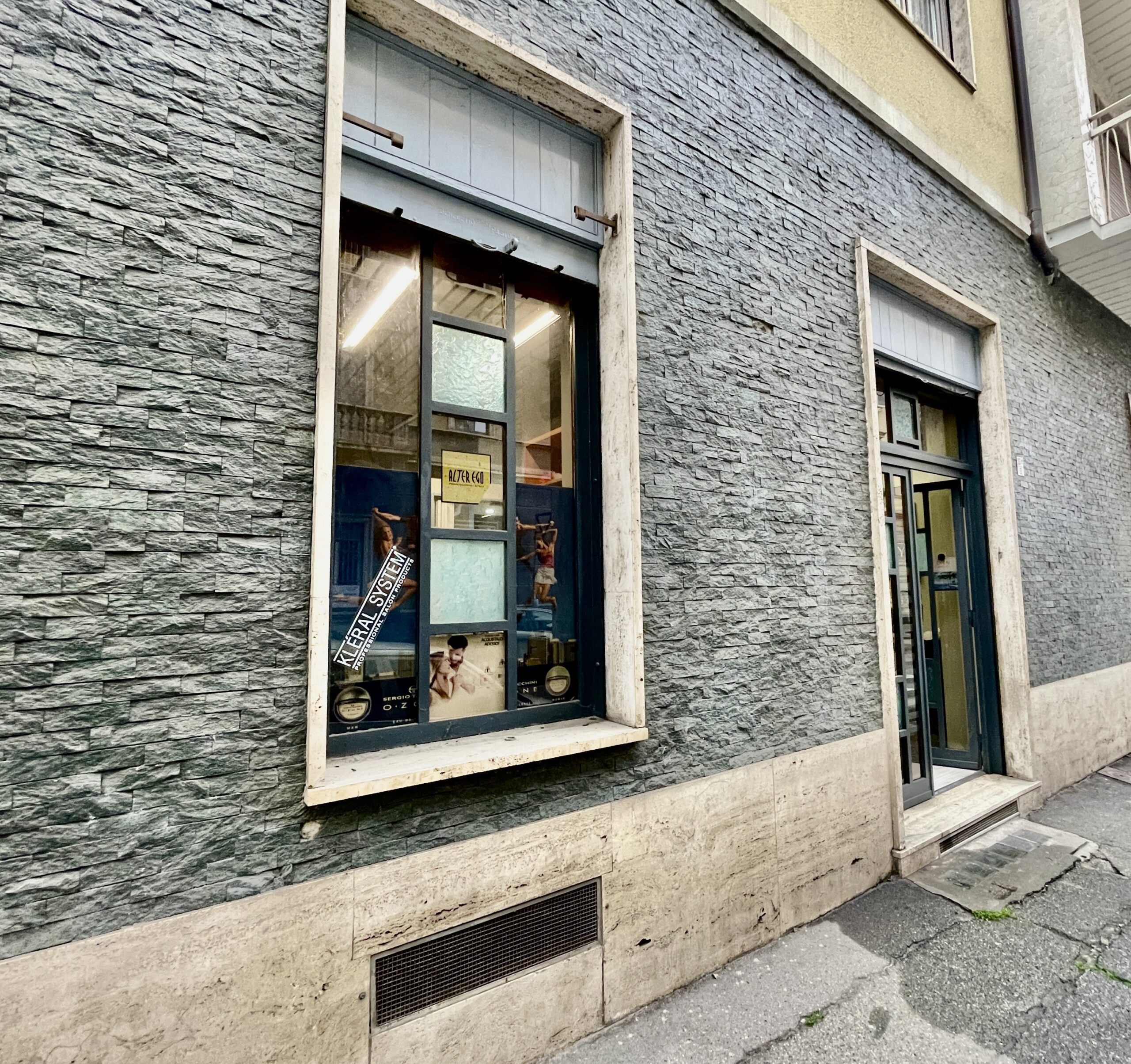 E01A4AA7-2722-4D63-8C2D-1FA1C54527DC_1_201_a