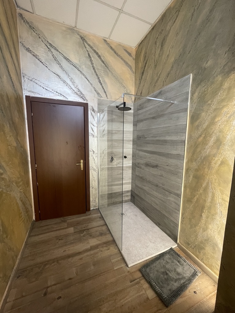 AE33ADED-8684-414F-BF74-28C5117B7663_1_105_c