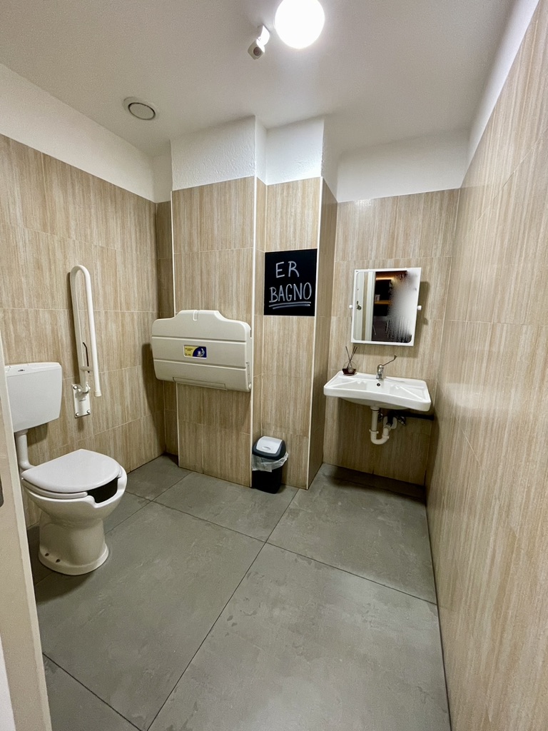 F67512EA-0414-4343-81EA-83069229EFF1_1_105_c